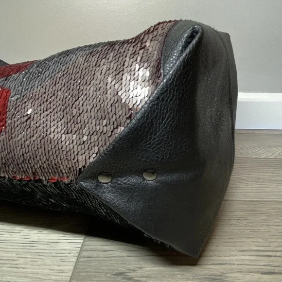 Disney Parks Star Wars Large Tote Bag 2 Sided Purse Flip Sequin w/ 4 Logo Design - Picture 9 of 16